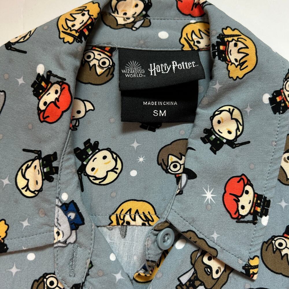 BoxLunch Harry Potter Chibi Characters Women's Tie-Front Woven Top Small - Picture 4 of 5
